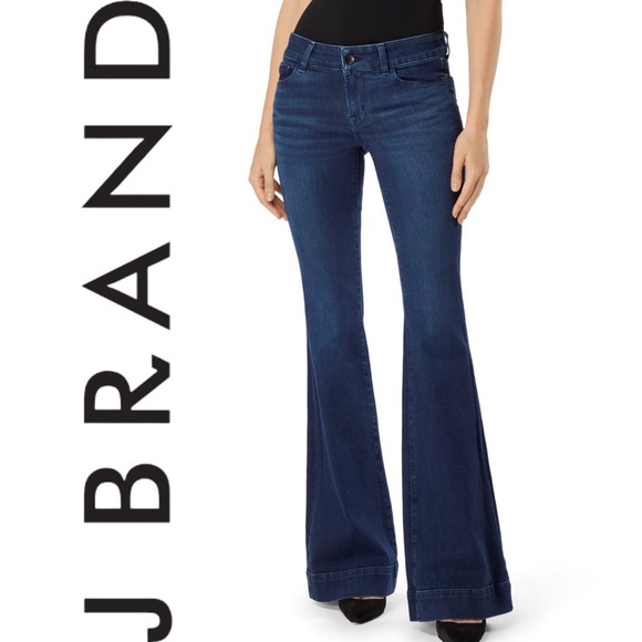 🌹SOLD🌹 J BRAND Dark Wash Love Story Flare Jeans in Jett - Picture 4 of 16